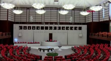 Su&ccedil;a s&uuml;r&uuml;klenen &ccedil;ocuklardan Meclis&rsquo;e dikkat &ccedil;eken mektup: &ldquo;Keşke ilk su&ccedil;ta bırakılmasaydık&rdquo;