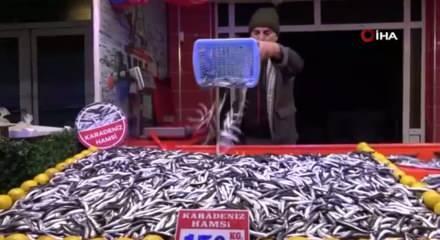 Ramazan &ouml;ncesi balık tezgahları canlandı, somon en &ccedil;ok satılan balık oldu