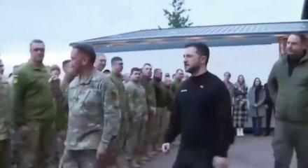 ABD'li general gizli belgeleri trende unuttu, emekli edildi!