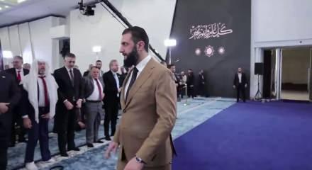 Ahmed eş-Şara, bayram namazını Halk Sarayı'nda kıldı!