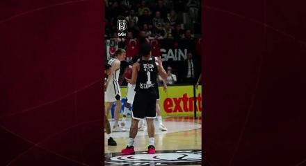 Beşiktaş bir sayı farkla yarı finale y&uuml;kseldi