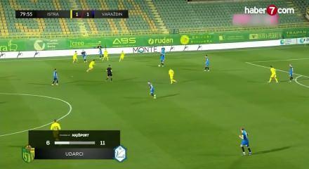 B&ouml;yle gol 100 yılda bir g&ouml;r&uuml;l&uuml;r! Top bir anda y&uuml;kseldi kimse ne olduğunu anlayamadı