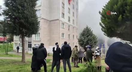 Bursa'da 8 katlı apartmanda yangın &ccedil;ıktı!