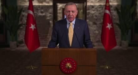 Cumhurbaşkanı Erdoğan'dan Ramazan Bayramı mesajı: T&uuml;rkiye'nin &ouml;n&uuml;n&uuml;n kesilmesine m&uuml;saade etmeyiz