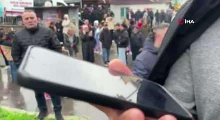 Fatih'te enkaz altında kalan yakınıyla telefonda konuştuğu anlar duygulandırdı