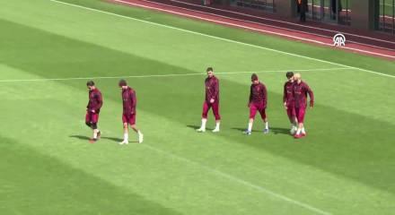 Galatasaray, Liverpool deplasmanında &ccedil;eyrek final i&ccedil;in sahada