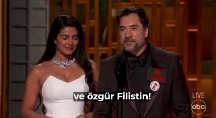 İspanyol Javier Bardem&rsquo;den kırmızı halıda savaşa hayır ve &ouml;zg&uuml;r Filistin mesajı