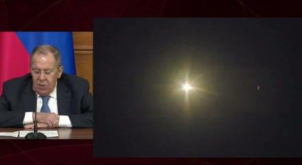 Rusya Dışişleri Bakanı Lavrov: İran'ı savunuyoruz