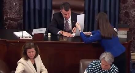 Senato engeli yok: Trump&rsquo;ın İran saldırıları &ouml;n&uuml;ndeki tasarı rafa kalktı