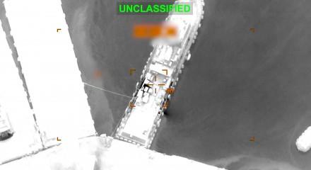 Washington'un "G&uuml;venlik" bahanesi: ABD H&uuml;rm&uuml;z'de İran gemilerini bombaladı