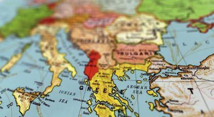 Yunanistan&rsquo;da 4 milyar euroluk anlaşma Meclis&rsquo;ten ge&ccedil;ti