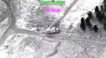 ABD g&ouml;r&uuml;nt&uuml;leri paylaştı: İran'ı vurmaya devam ediyoruz