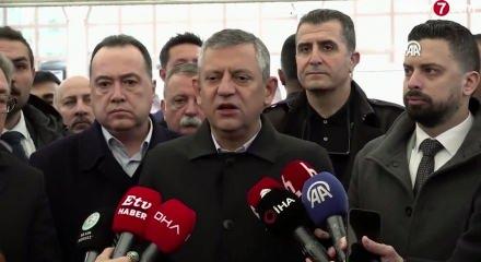 Adalet Bakanı Akın G&uuml;rlek'i hedef alan &Ouml;zg&uuml;r &Ouml;zel'in  FET&Ouml; ağı ortaya &ccedil;ıktı