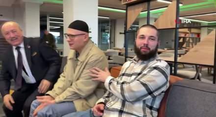 Banyoya kapandı, gizlice ibadet etti: Alman yazılımcının İslam'la imtihanı