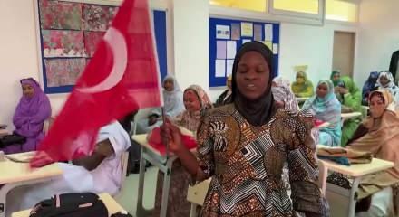 Başkan Altay&rsquo;ın Moritanya ziyaretinde Afrikalı &ouml;ğrenciden istiklal marşı s&uuml;rprizi