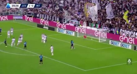 Galatasaray&rsquo;da &Ccedil;alhanoğlu hamlesi: Okan Buruk&rsquo;la bir araya geldi