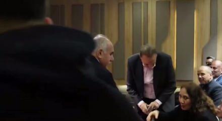 G&uuml;rsel Tekin&rsquo;den CHP&rsquo;ye &ccedil;ok konuşulacak baklava kutusu g&ouml;ndermesi: &lsquo;Bunlar &ccedil;ok tehlikeli&rsquo;