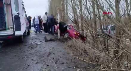 Otomobil şarampole u&ccedil;tu: 2 &ouml;l&uuml;, 5 yaralı