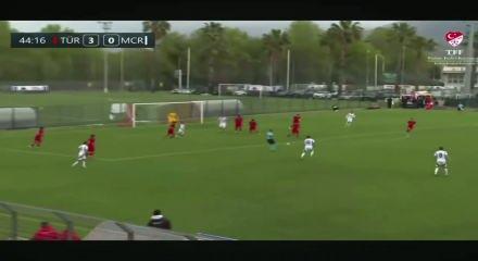 S&uuml;per Lig ekibinin 18 yaşındaki kalecisinin milli ma&ccedil;ta yaptığı kurtarışlar g&uuml;ndem oldu