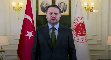 Tapu memurundan dikkat &ccedil;eken a&ccedil;ıklama: Bakan G&uuml;rlek&rsquo;in kayıtlarına bakıldı