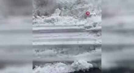 Van-Hakkari karayoluna &ccedil;ığ d&uuml;şt&uuml;