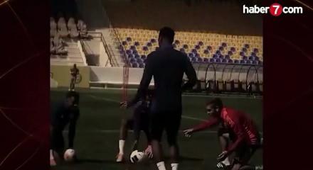 Zenit'te transfer olan Fenerbah&ccedil;e'nin eski oyuncusu jhon Duran'ın a&ccedil;ıklamalarına yalanlama geldi