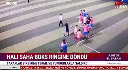 Stres atmak i&ccedil;in gittikleri halı saha ma&ccedil;ında yumruklar konuştu