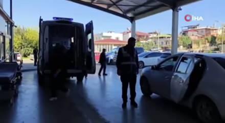 Adana&rsquo;da iş&ccedil;i servisi devrildi: 15 yaralı