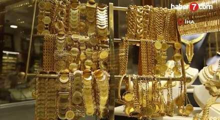 Altın sert y&uuml;kseldi ama Mart ayında tarihi kayıp yaşadı