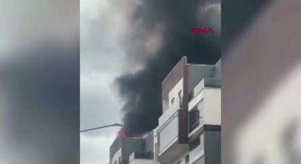 Bursa'da 8 katlı apartmanda yangın