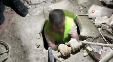 Fatih'te sit alanındaki ka&ccedil;ak kazıya su&ccedil;&uuml;st&uuml;: 3 ş&uuml;pheli yakalandı