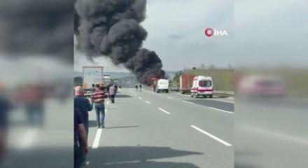Kuzey Marmara otoyolu&rsquo;nda TIR yangını: Yol trafiğe kapatıldı