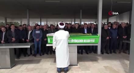 Malatya'da hayatını kaybeden &ouml;ğretmen son yolculuğuna uğurlandı