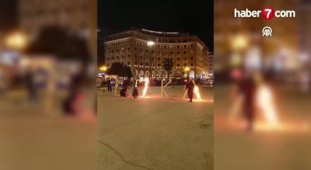 Rum gruplar KKTC tarafındaki sivillere patlayıcı fırlattı