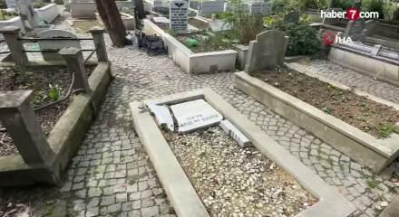 Sarıyer&rsquo;de İBB&rsquo;ye mezarlık isyanı: Dilek&ccedil;eler &ccedil;&ouml;pe, kabirler enkaza d&ouml;nd&uuml;
