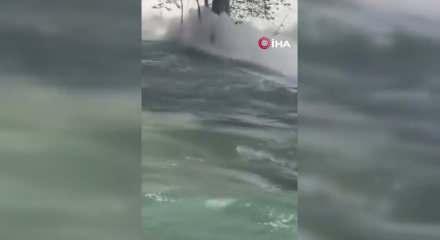 Tarsus'ta kayıp gen&ccedil; akıntıya b&ouml;yle kapıldı: Son g&ouml;r&uuml;nt&uuml;leri ortaya &ccedil;ıktı