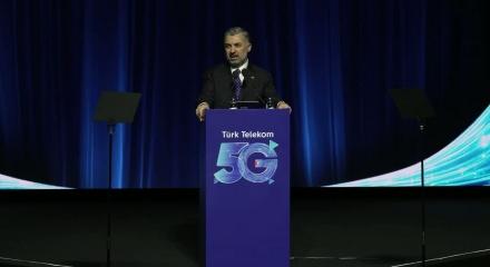 T&uuml;rk Telekom 5G ile g&ouml;vde g&ouml;sterisinde bulundu! Sefo ile M&uuml;sl&uuml;m G&uuml;rses'le d&uuml;eti mest etti...