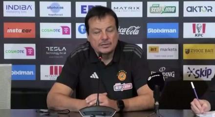 Yunanistan Basketbol Ligi'ndeki olaylı derbide Olympiakos, Panathinaikos'u 101-94 yendi