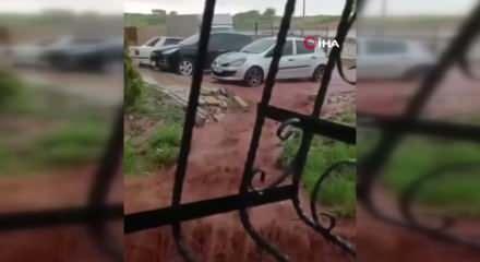 Adana&rsquo;da dolu, sağanak ve hortum hayatı fel&ccedil; etti