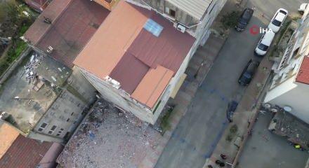 İBB'nin hatalı yıkımı 4 aileyi sokakta bıraktı, yakınlarının yanında kaldıklarını iddia eden aileler &ccedil;&ouml;z&uuml;m istedi