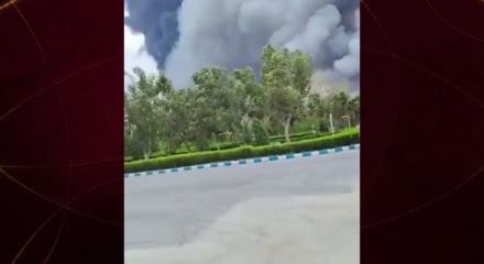 İran rafinerilerinde b&uuml;y&uuml;k tehlike: Adalarda kritik anlar yaşanıyor