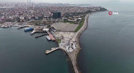 Kadık&ouml;y sahile inşa edilecek caminin fotoğrafları ortaya &ccedil;ıktı