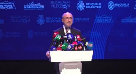 Konya'nın Sel&ccedil;uklu il&ccedil;esinde başarılı sporcular &ouml;d&uuml;llendirildi