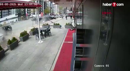 Malatya'da otomobilin, park halindeki ara&ccedil;lara &ccedil;arptığı anlar kamerada