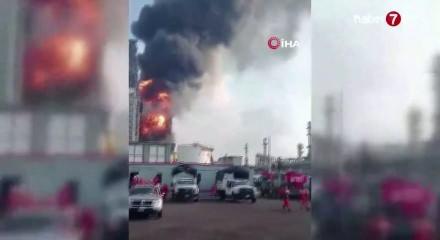 Meksika&rsquo;daki petrol rafinerisinde yangın