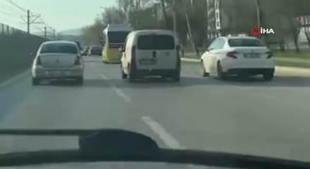 Peş peşe makas atan maganda herkesi korkuttu