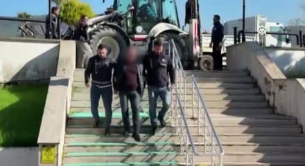 &Uuml;niversite &ouml;ğrencisine taciz mesajları atan CHP'li y&ouml;netici tutuklandı