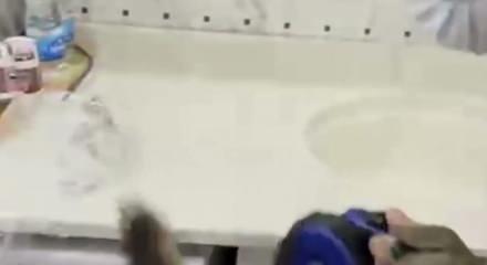 "Yutma y&ouml;ntemiyle" uyuşturucu sevkiyatı! 2 ş&uuml;pheli kıskıvrak yakalandı