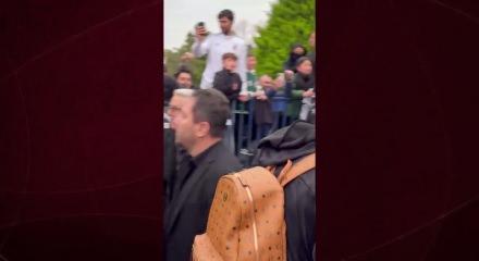 Emirhan'dan b&uuml;y&uuml;k fedakarlık! Takımını yalnız bırakmadı