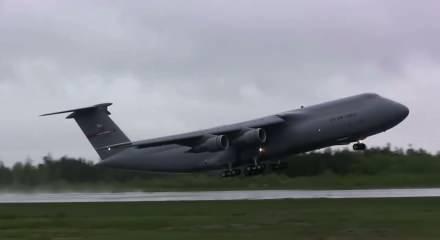 ABD harekete ge&ccedil;ti, savaş u&ccedil;aklarını artırıyor!